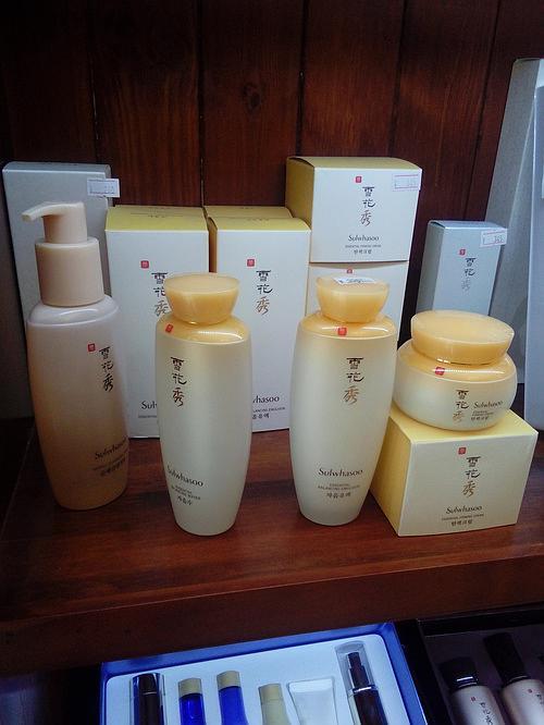 韓國化妝品實(shí)體店批發(fā),零售!每周都